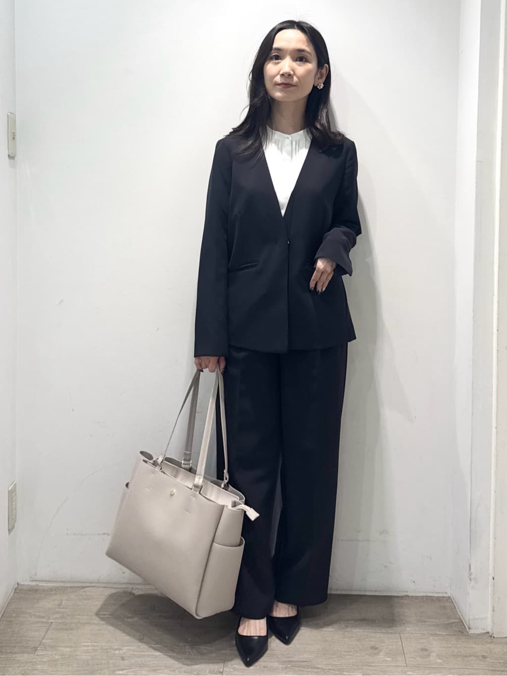 yuicciさんの「OPAQUE.CLIP｜《通勤／セットアップ対応》 Vネックジャケット／ダブルクロス【洗濯機OK】」を使ったコーディネート