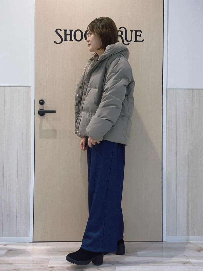 funafunaさんの「SHOO･LA･RUE｜【撥水/洗える】ショートフーディーダウン」を使ったコーディネート