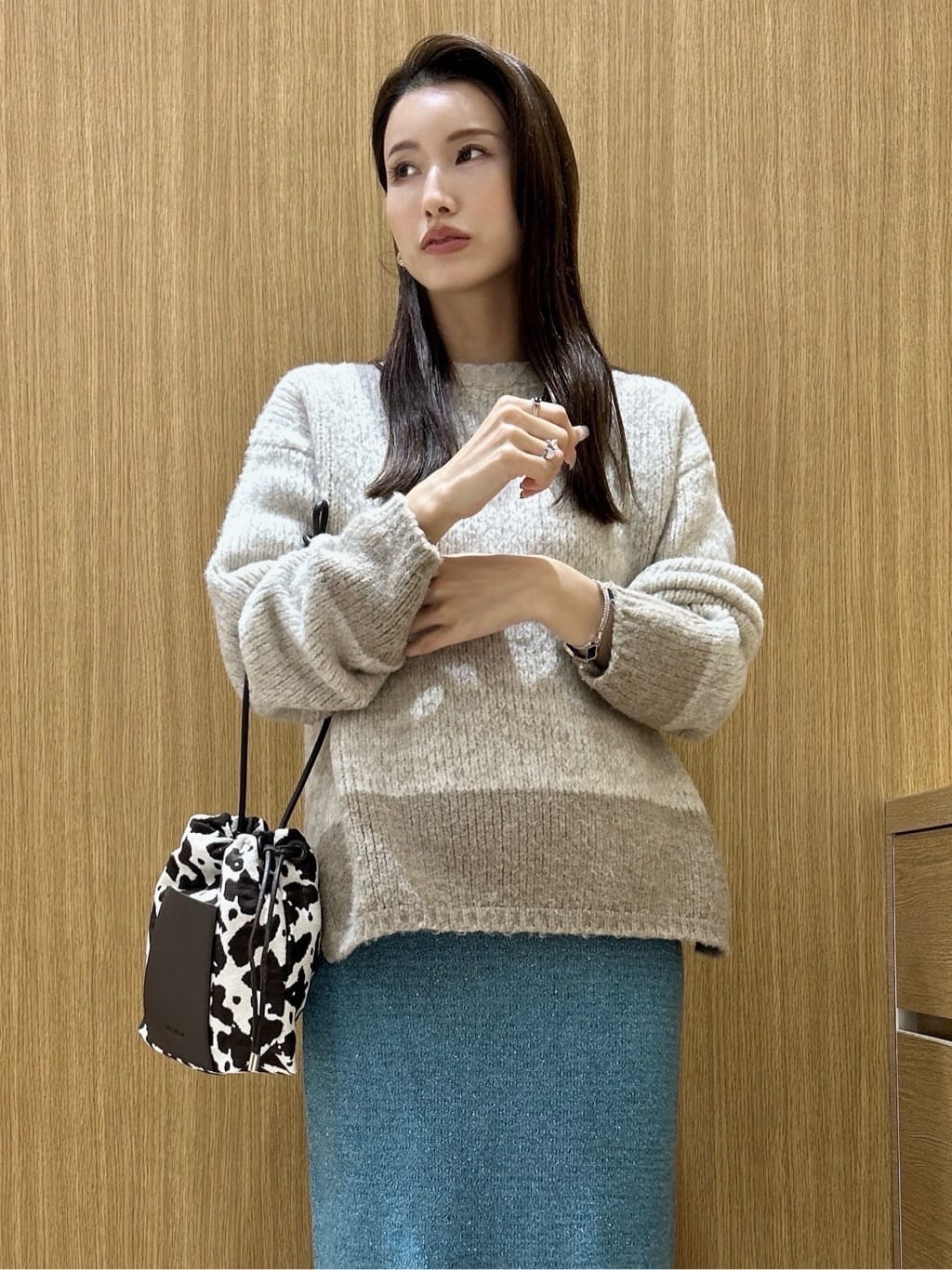 maiさんの「OPAQUE.CLIP｜カラーMIXミドルゲージニット【洗濯機OK】」を使ったコーディネート