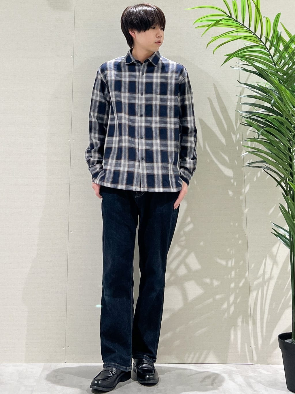SHI-MAさんの「THE SHOP TK｜【長く愛せる、定番ロンT】リンクスジャカード長袖Tシャツ」を使ったコーディネート