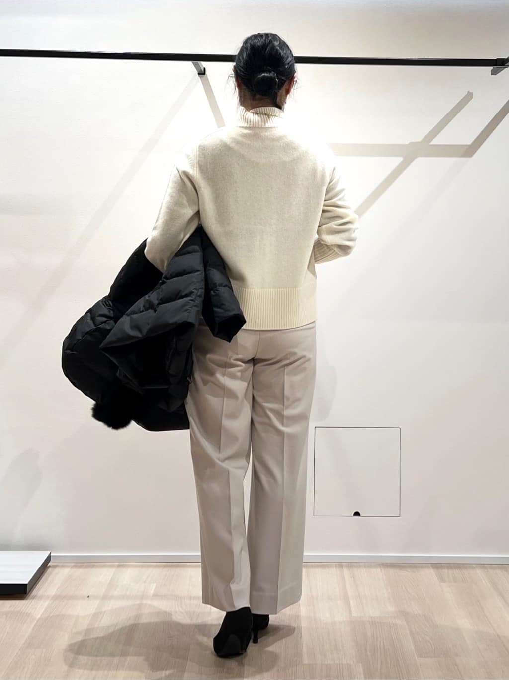 TOMOMIさんの「UNTITLED｜【あったか素材/ストレッチ性】裏起毛ワイドパンツ」を使ったコーディネート