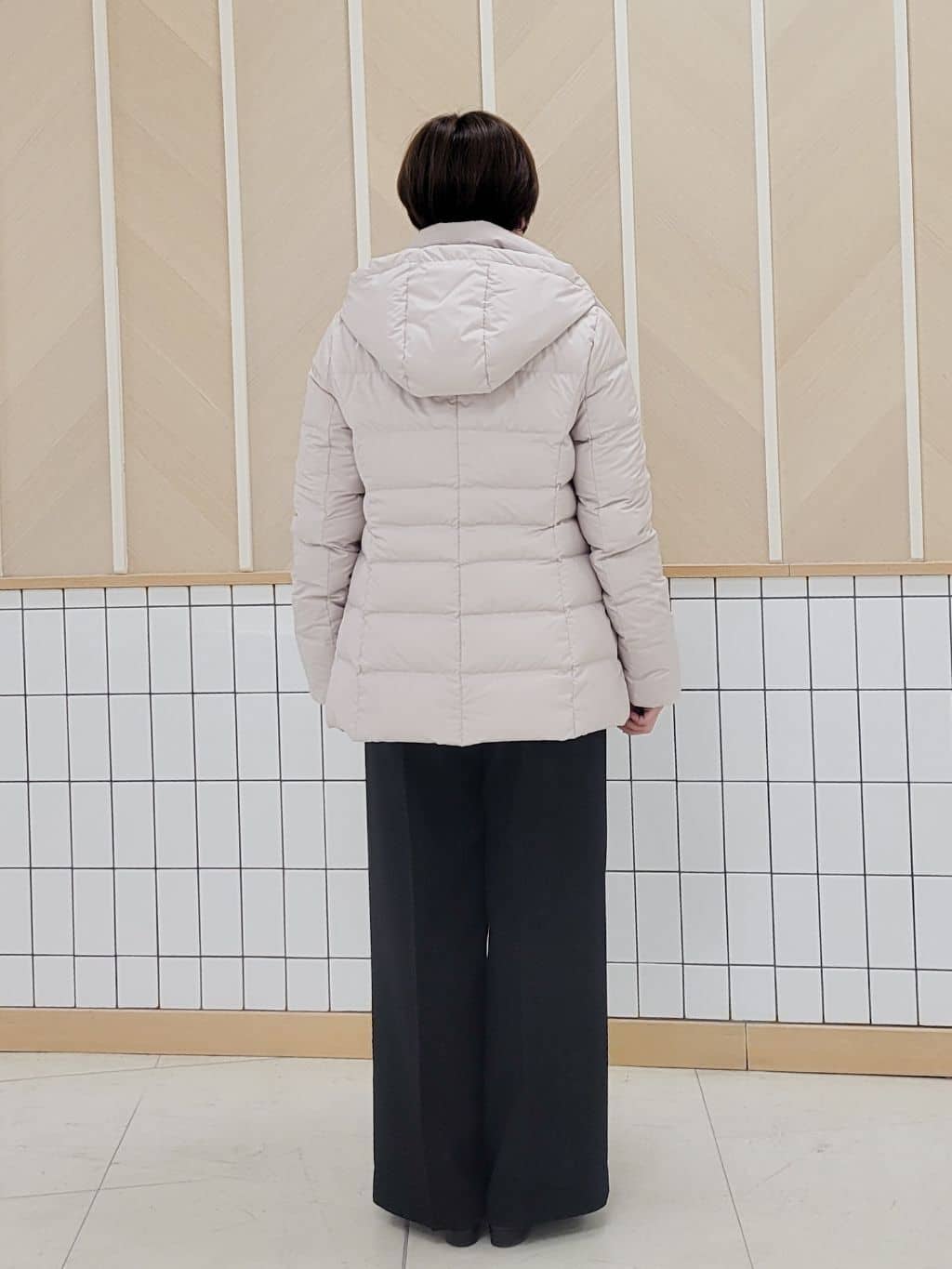 tomoさんの「COUP DE CHANCE｜【FP800保温性◎／抗菌防臭／手洗い可】ミドル丈ダウンコート」を使ったコーディネート