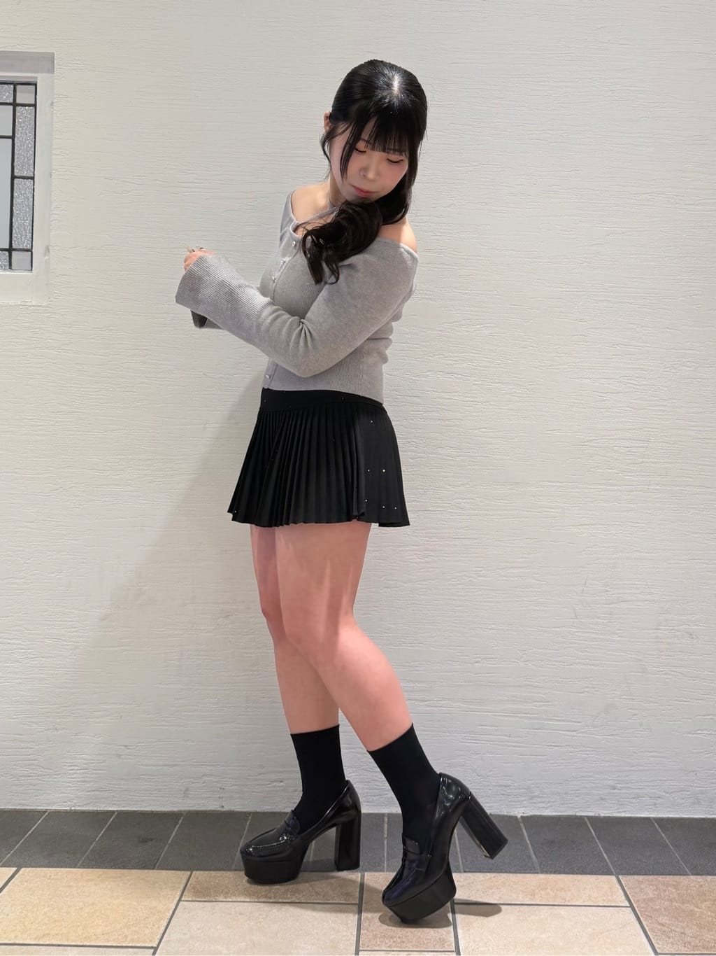 Nさんの「ESPERANZA｜【ラク盛り/ローファー】リピーター続出／脚長美脚 厚底ローファー」を使ったコーディネート