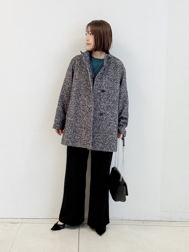yoshiyaさんの「INDIVI｜【褒められパンツ／ウール混】ウォームウール ワイドパンツ」を使ったコーディネート
