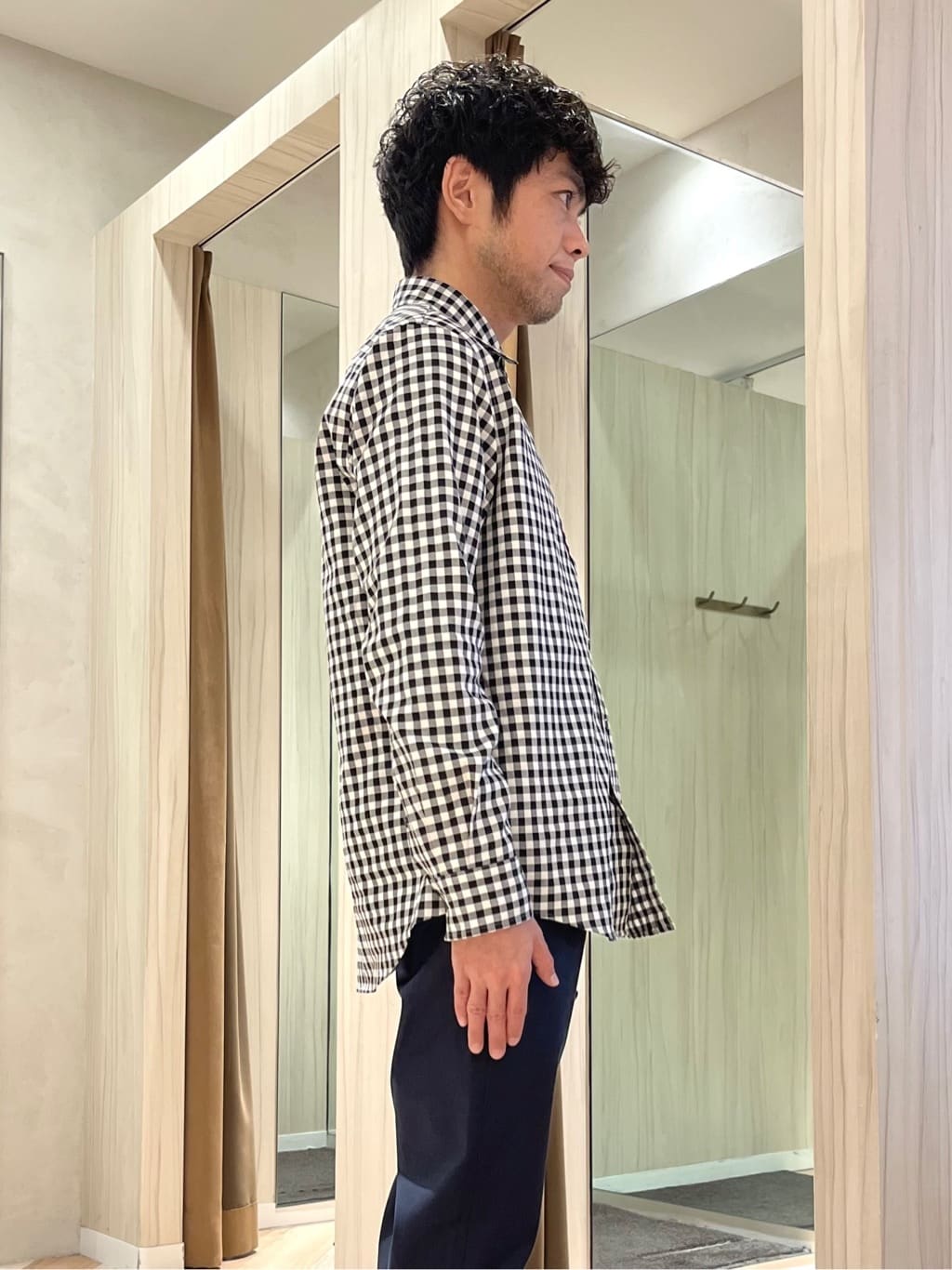 URAさんの「TAKEO KIKUCHI｜【JUST ONE LAYER】ダウンファブリックZIPパーカー」を使ったコーディネート