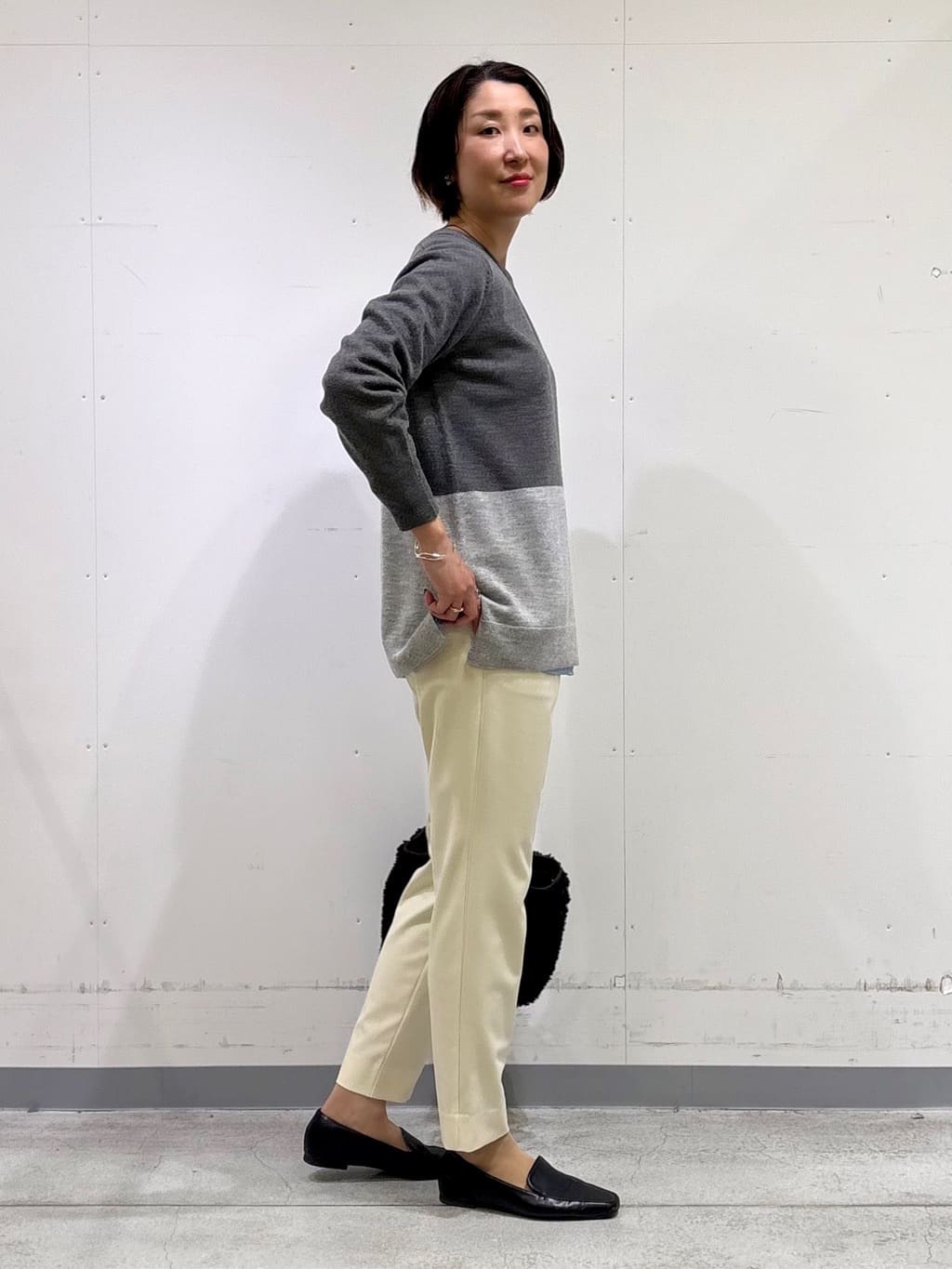 yuriさんの「INDIVI｜【コットン】シャツ切り替えカットソー」を使ったコーディネート
