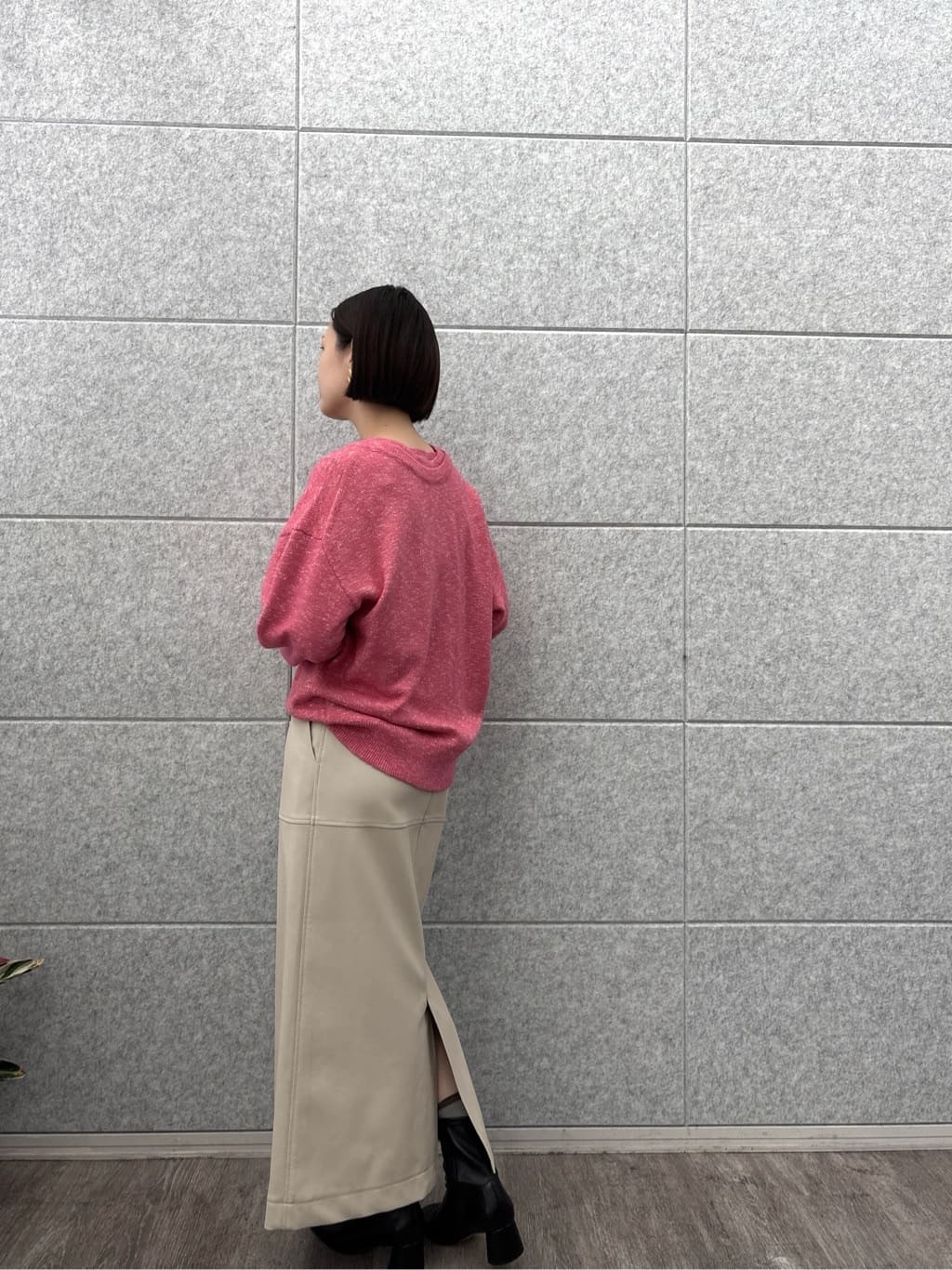 ayanoさんの「INDIVI｜【再入荷】レイヤーネックメランジラメニット」を使ったコーディネート