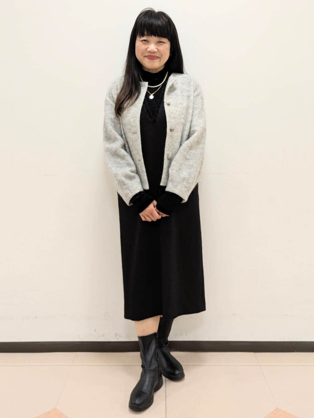 ともさんの「UNTITLED｜【洗える/細見え】ツイード ジャンパースカート」を使ったコーディネート
