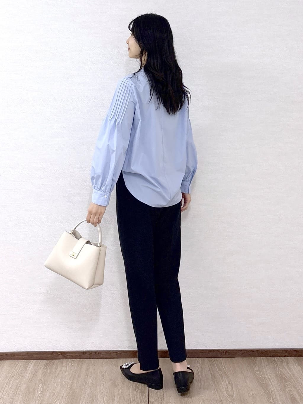 sachikoさんの「OPAQUE.CLIP｜《通勤対応》袖タックボリュームブラウス【洗濯機OK】」を使ったコーディネート