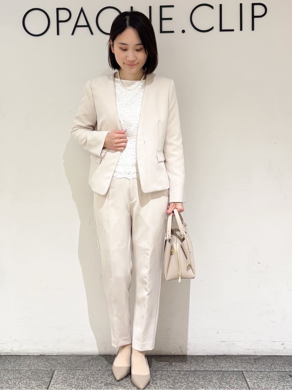 riさんの「OPAQUE.CLIP｜《通勤／セットアップ対応》 パイピングVネックジャケット【洗濯機OK】」を使ったコーディネート