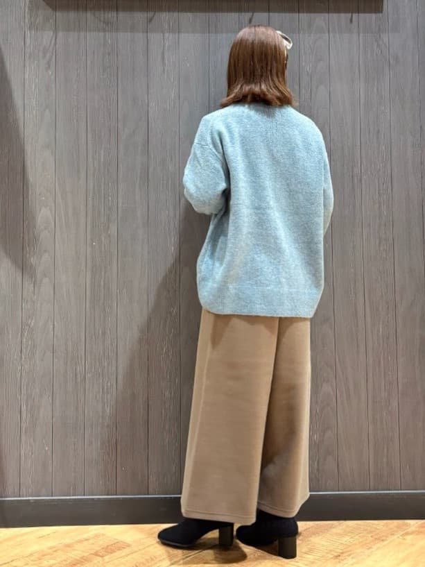meiさんの「SHOO･LA･RUE｜【洗濯機可】美脚見え あったか圧縮ニット ガウチョパンツ」を使ったコーディネート