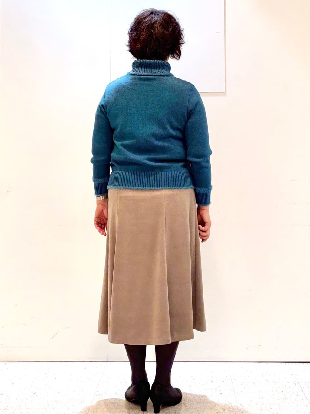 ヤスコさんの「Reflect｜【ほんのりラメ感◎】ふわふわフェザーヤーンハイネックニット」を使ったコーディネート