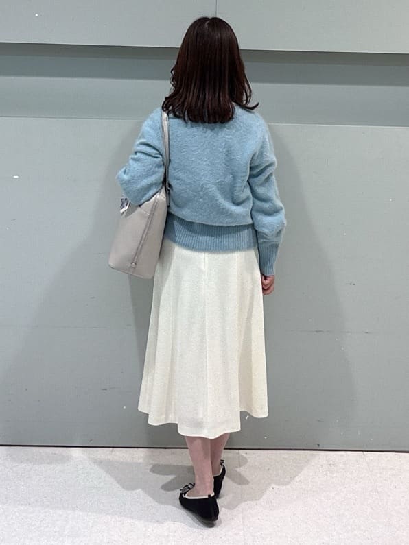 makiさんの「UNTITLED｜【はっ水機能/フード取り外し可】ミディダウンコート」を使ったコーディネート