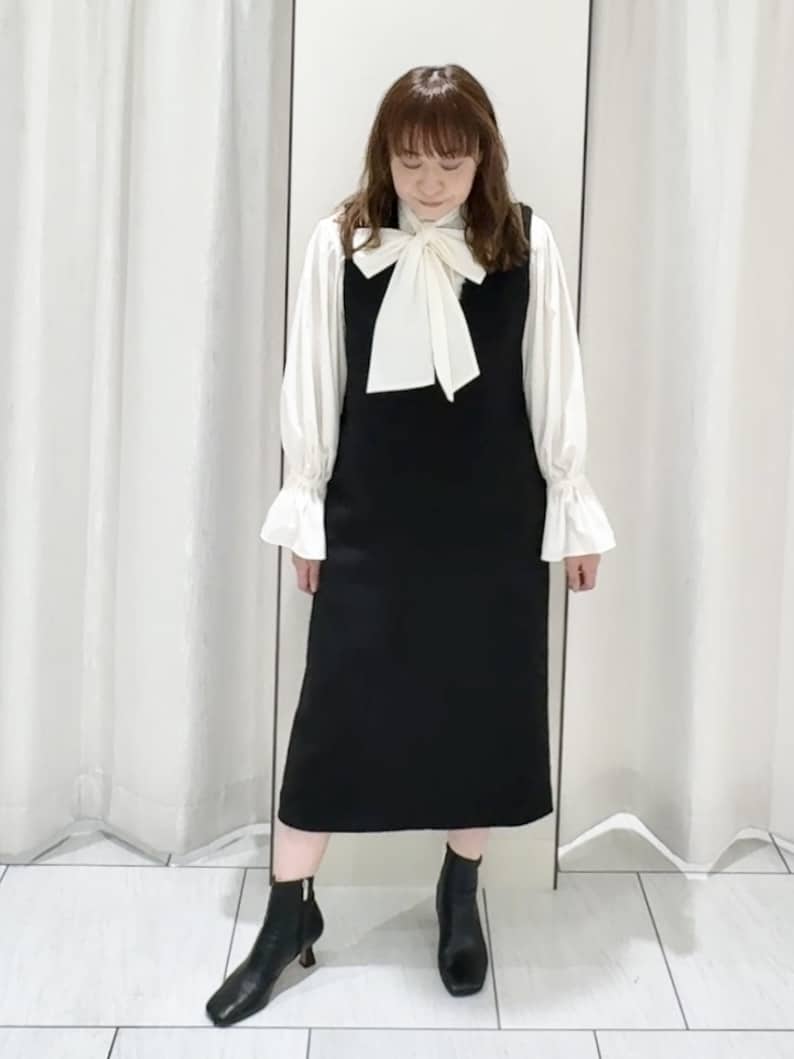 ʏᴜᴋɪᴋᴏさんの「UNTITLED｜◆【セレモニー/華やか】2WAYボウタイブラウス」を使ったコーディネート
