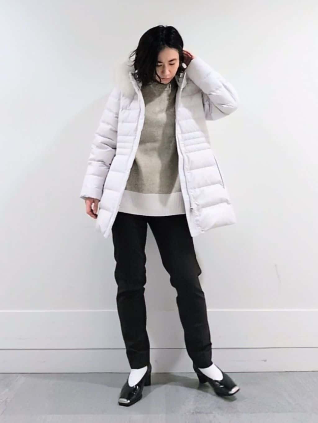 ミズタさんの「UNTITLED｜【はっ水機能/フード取り外し可】ミディダウンコート」を使ったコーディネート