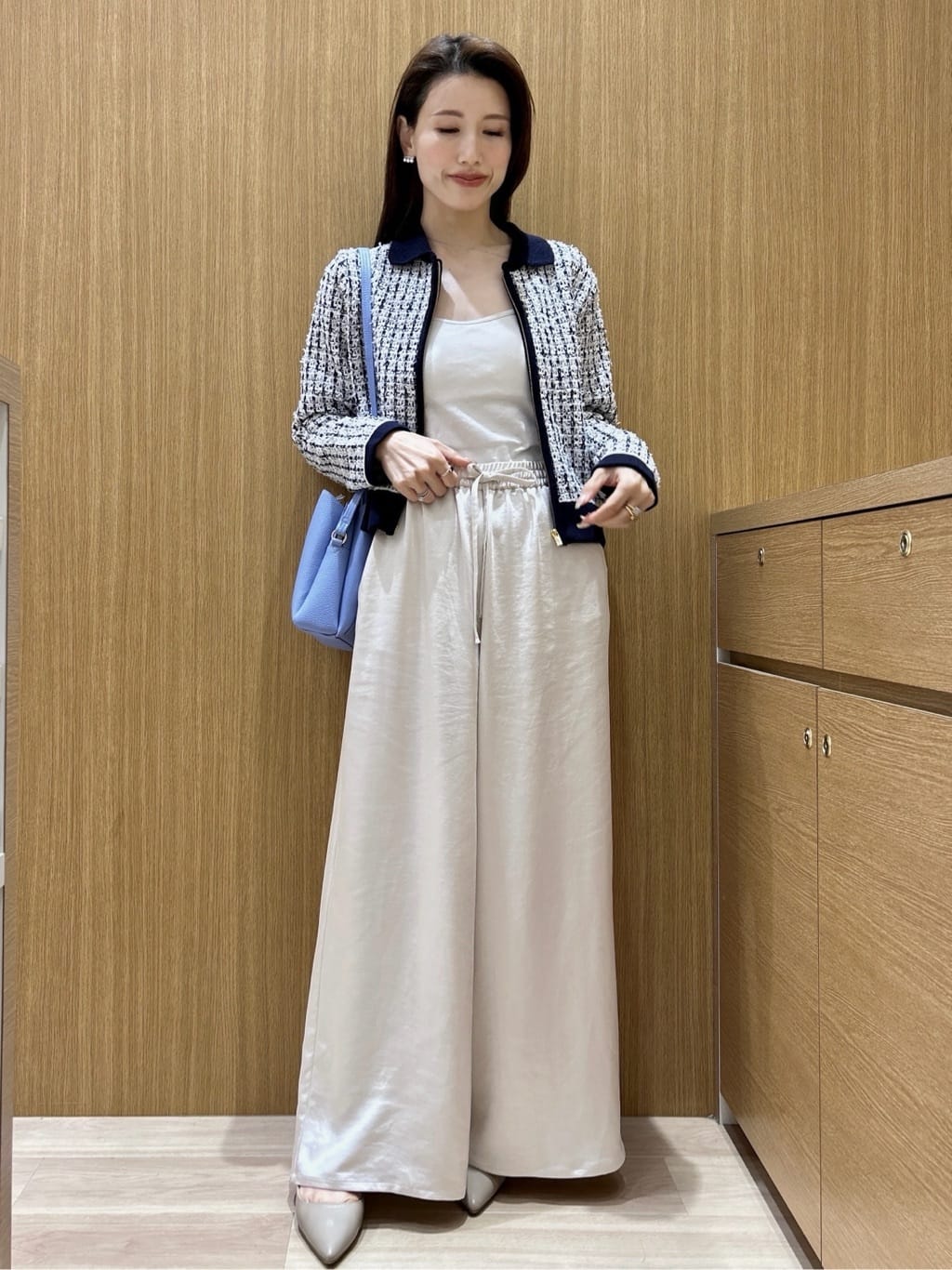 maiさんの「OPAQUE.CLIP｜ツイードライクZIPニットカーディガン」を使ったコーディネート