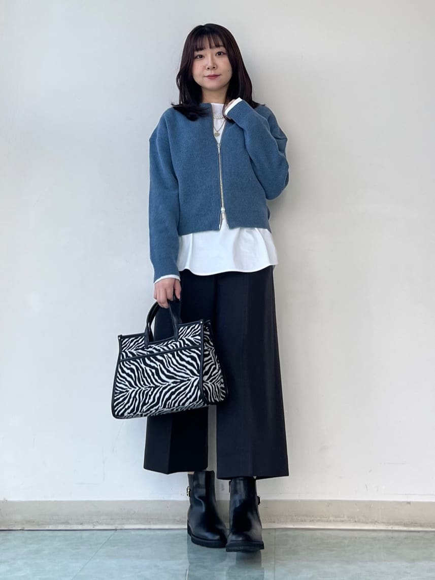 KAHOさんの「UNTITLED｜【ゆったりサイズ／着丈短め】ジップニットカーディガン」を使ったコーディネート
