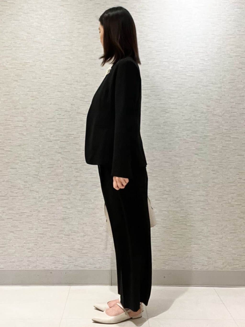 marikoさんの「Reflect｜【SS-4Lサイズ／通勤／セットアップ可】ノーカラージャケット」を使ったコーディネート