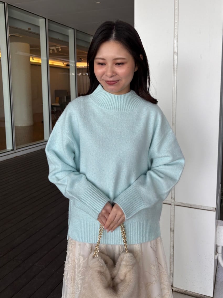 AOIさんの「Couture brooch｜【5色展開】やわらかヤクライクニット」を使ったコーディネート