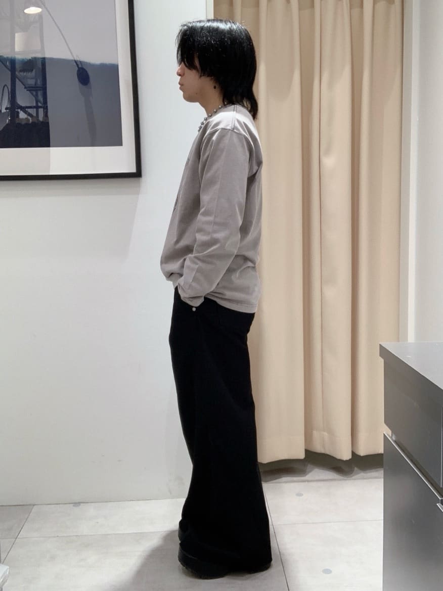 坂。さんの「THE SHOP TK｜PEANUTS ／ ピーナッツ スヌーピー ヴィンテージ風プリント長袖Tシャツ」を使ったコーディネート