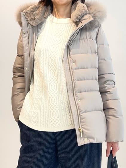 murayamaさんの「INDIVI｜【名品／撥水／抗菌防臭】ショート丈リサイクルダウンコート」を使ったコーディネート