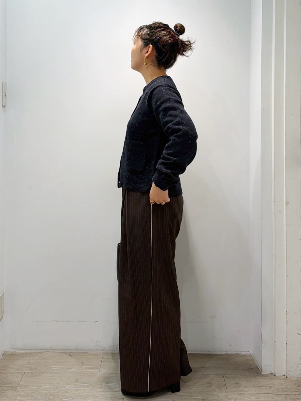 sumicaさんの「OPAQUE.CLIP｜金ボタンラメニットカーディガン【洗濯機OK】」を使ったコーディネート