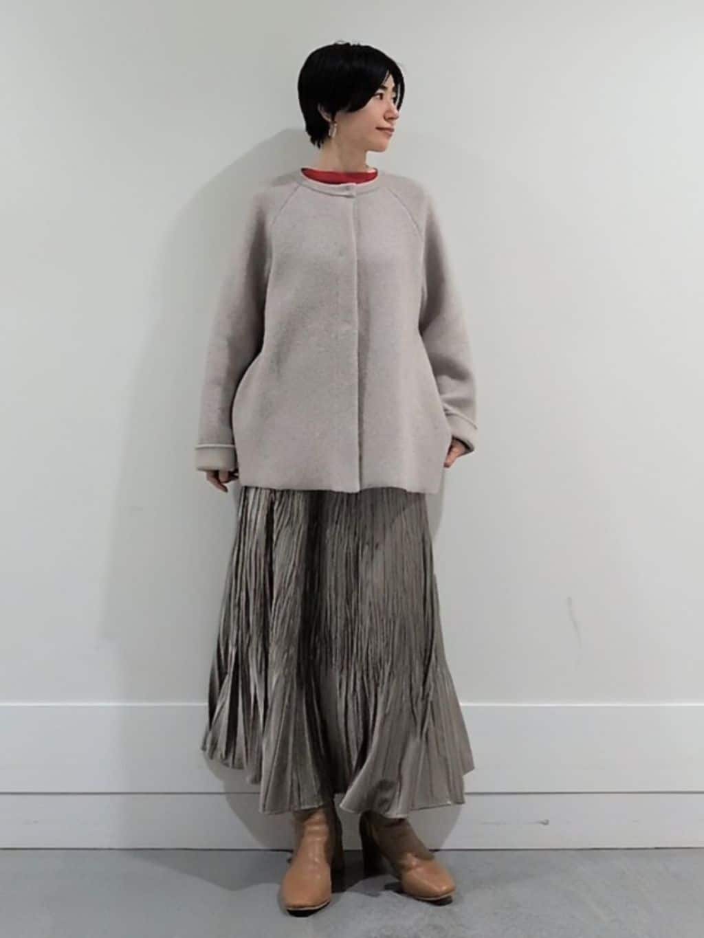 ミズタさんの「UNTITLED｜【アンサンブル可/洗える】シルクウールカシミヤ ドルマンスリーブニット」を使ったコーディネート