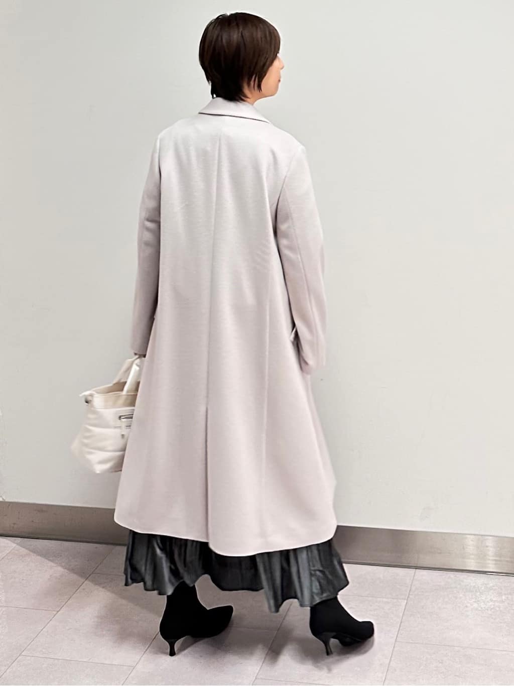 みなこさんの「UNTITLED｜【8色展開／コンパクト丈】レーヨン混 コクーンニット」を使ったコーディネート
