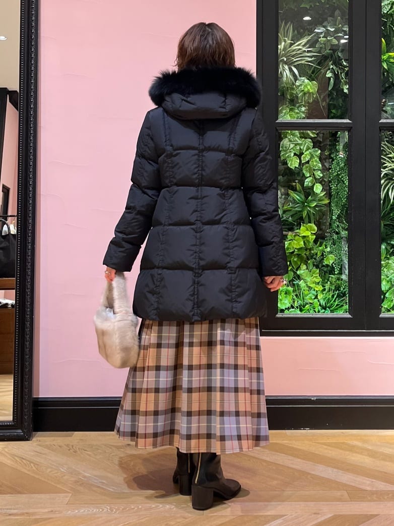 ogataさんの「DRESSTERIOR｜◆コンパクトフェイクファーバッグ」を使ったコーディネート