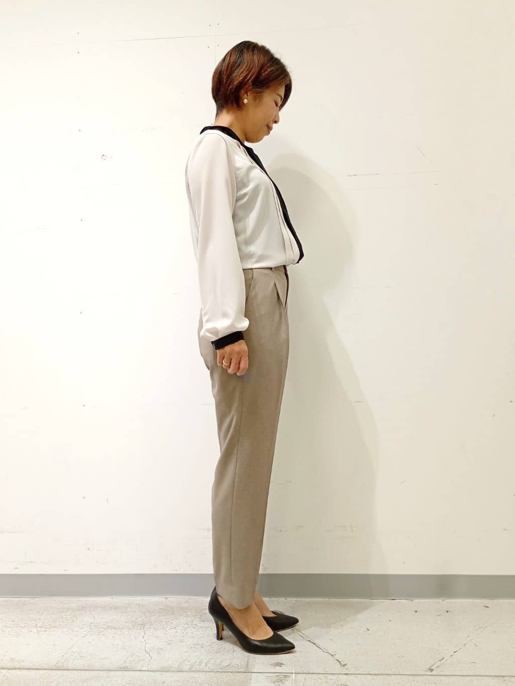 Kさんの「INDIVI｜【洗える／通勤／スーツ】メランジストレッチ テーパードパンツ」を使ったコーディネート