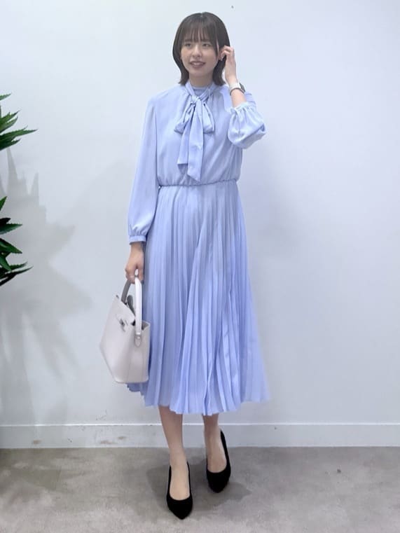 yukaさんの「UNTITLED｜【フォーマル/洗える】ボウタイ プリーツワンピース」を使ったコーディネート