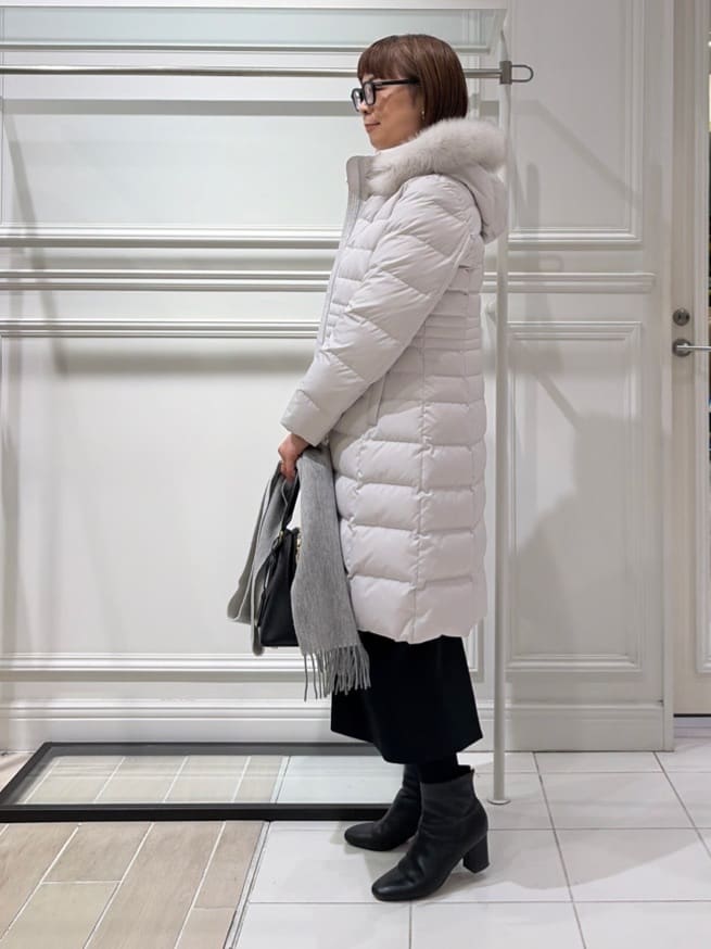 AKKOさんの「UNTITLED｜【はっ水機能/フード取り外し可/防寒】ロングダウンコート」を使ったコーディネート