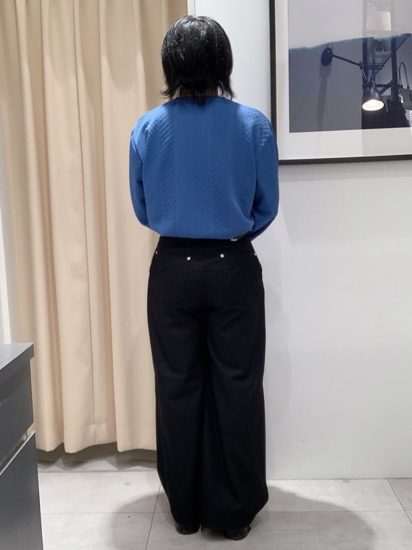 坂。さんの「THE SHOP TK｜【無地に飽きた方へ】ふくれジャカードスウェット　洗濯機OK/6色展開/ユニセックスでおすすめ！」を使ったコーディネート