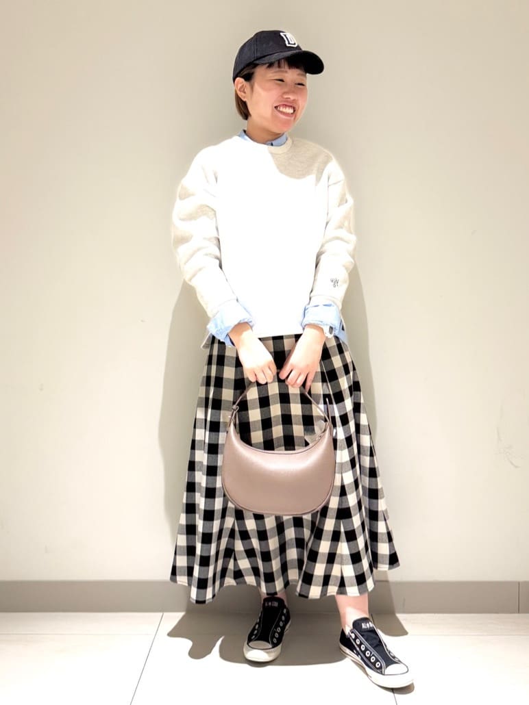 Liriさんの「Dessin｜【洗える】チェック柄起毛フレアスカート」を使ったコーディネート