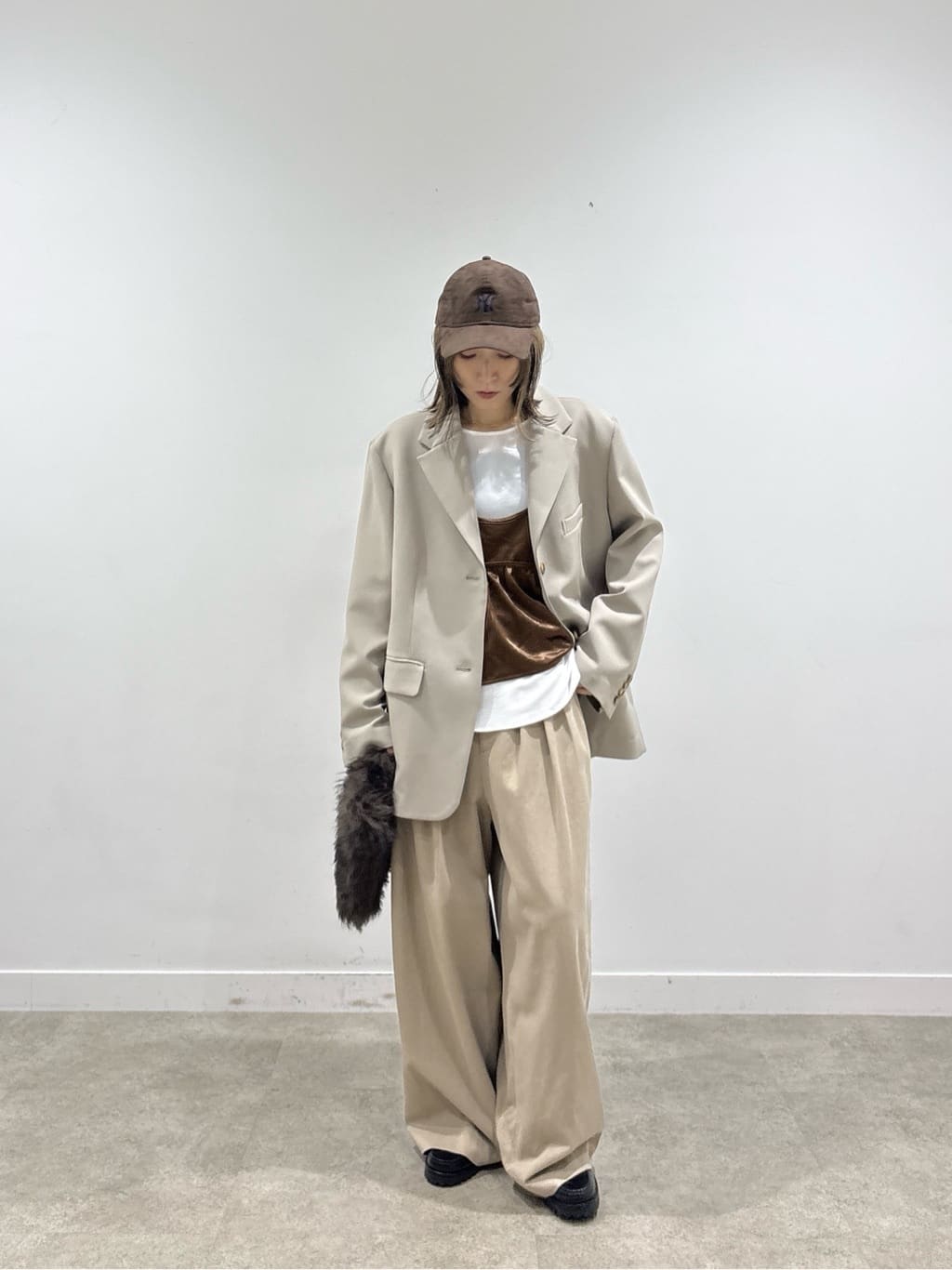 kotakiさんの「INDIVI｜ダブルクロスオーバージャケット」を使ったコーディネート