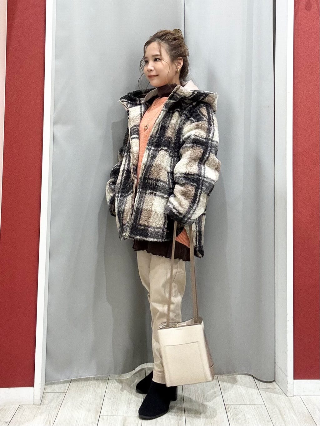 shioさんの「SHOO･LA･RUE｜【高レビュー/洗濯機可/SS-LL】あったか裏起毛 のびのびストレッチ テーパードパンツ」を使ったコーディネート