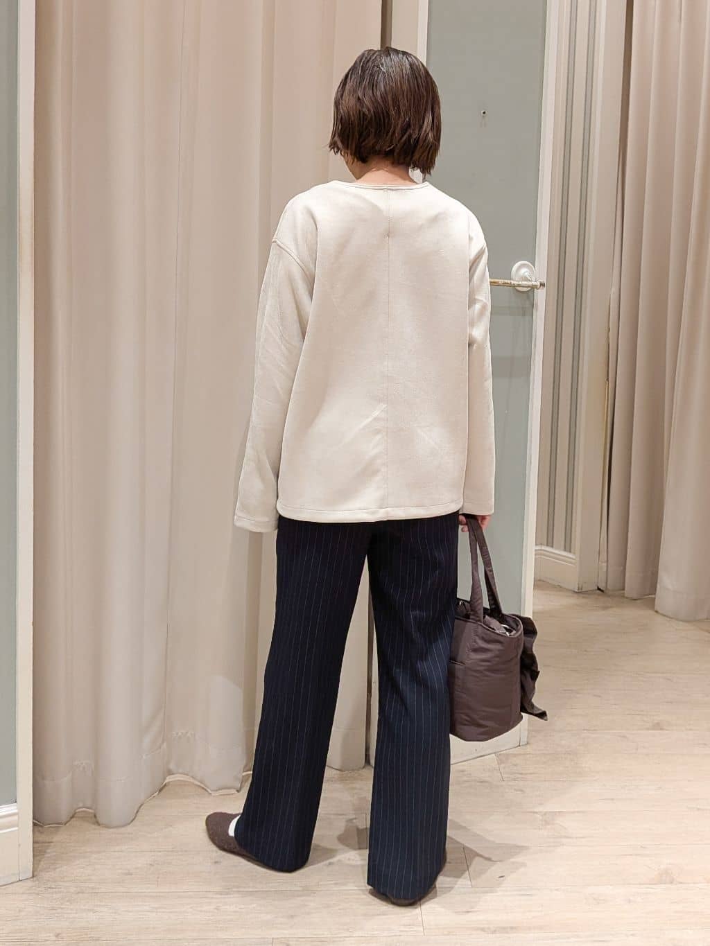 ちゃさんの「grove｜【あったか裏起毛】きれいも楽ちんも叶える、ストレッチストレートパンツ」を使ったコーディネート