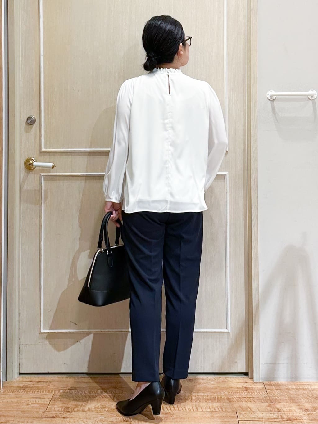 umeさんの「SHOO･LA･RUE｜【洗濯機可/セットアップ可/S-3L】きちんと楽に。カットジョーゼット ロングジレ」を使ったコーディネート