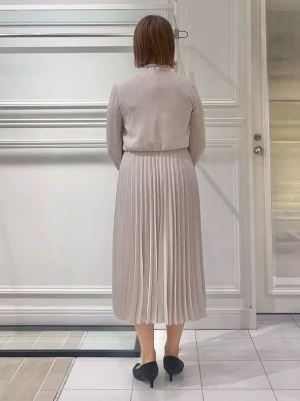 AKKOさんの「UNTITLED｜【フォーマル/洗える】ボウタイ プリーツワンピース」を使ったコーディネート