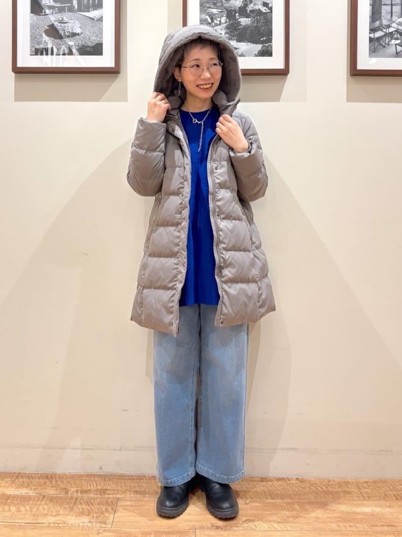 Ayumiさんの「SHOO･LA･RUE｜【洗濯機可/撥水】フェイクファーフード ロングダウン」を使ったコーディネート