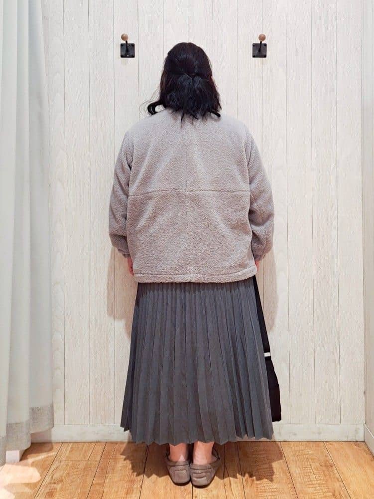 kotomiさんの「SHOO･LA･RUE｜【洗濯機可】即サマになる ノーカラー ボアブルゾン」を使ったコーディネート