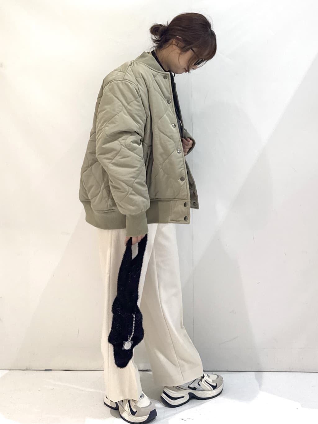 やすさんの「OPAQUE.CLIP｜《リバーシブル》キルティングブルゾン」を使ったコーディネート