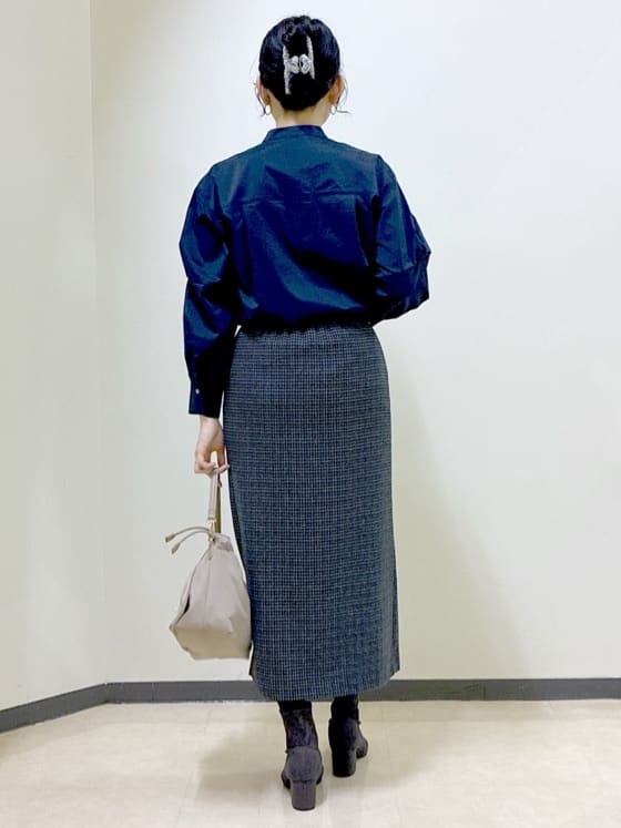  beni_gingerさんの「Reflect｜【さらっと一枚で決まる／重ね着にもおすすめ◎】タックスリーブシャツブラウス」を使ったコーディネート