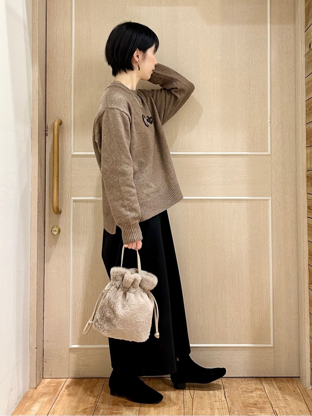 ちぐささんの「SHOO･LA･RUE｜【S-LL/洗濯機可】ふわふわがやみつきになる柔らかさ スウェットライクロゴニット」を使ったコーディネート