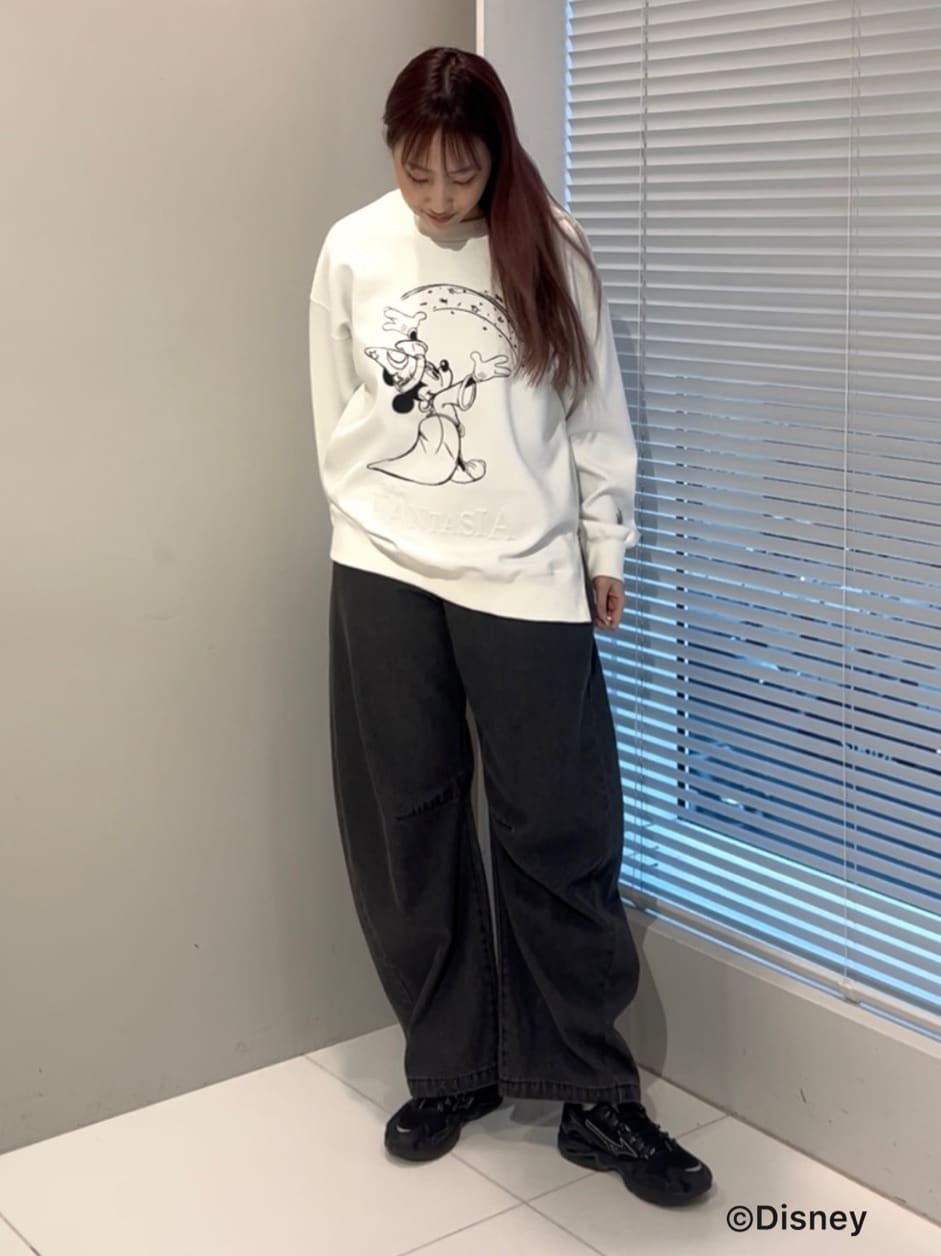 mさんの「tk.TAKEO KIKUCHI｜ディズニーカプセルコレクション『ファンタジア』クルーネック」を使ったコーディネート