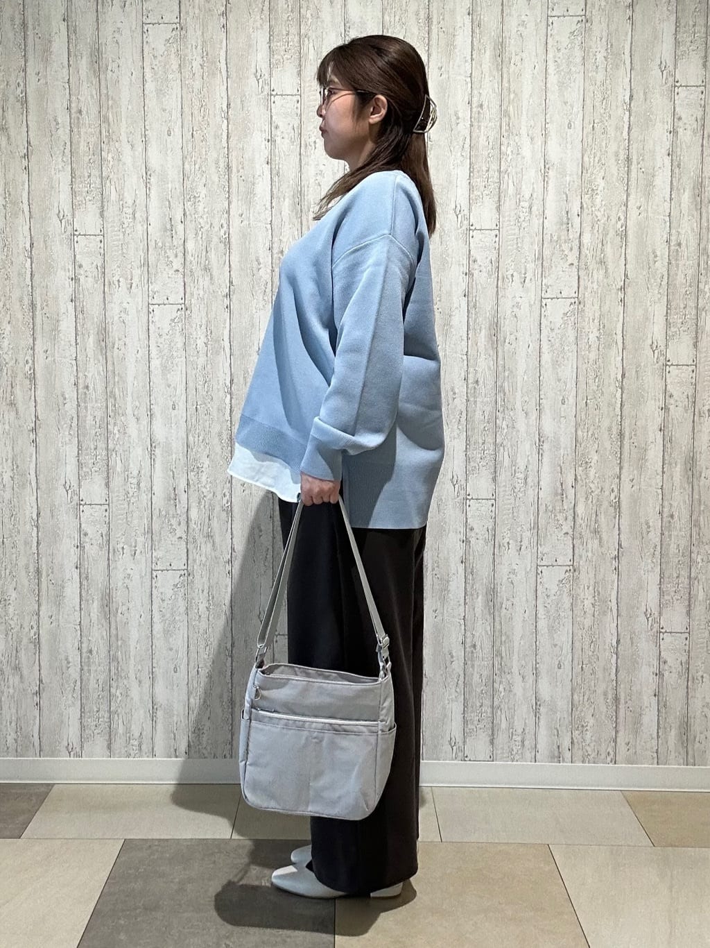 yokoさんの「SHOO･LA･RUE｜【洗濯機可/S-LL】 フラップイージーワイドパンツ」を使ったコーディネート