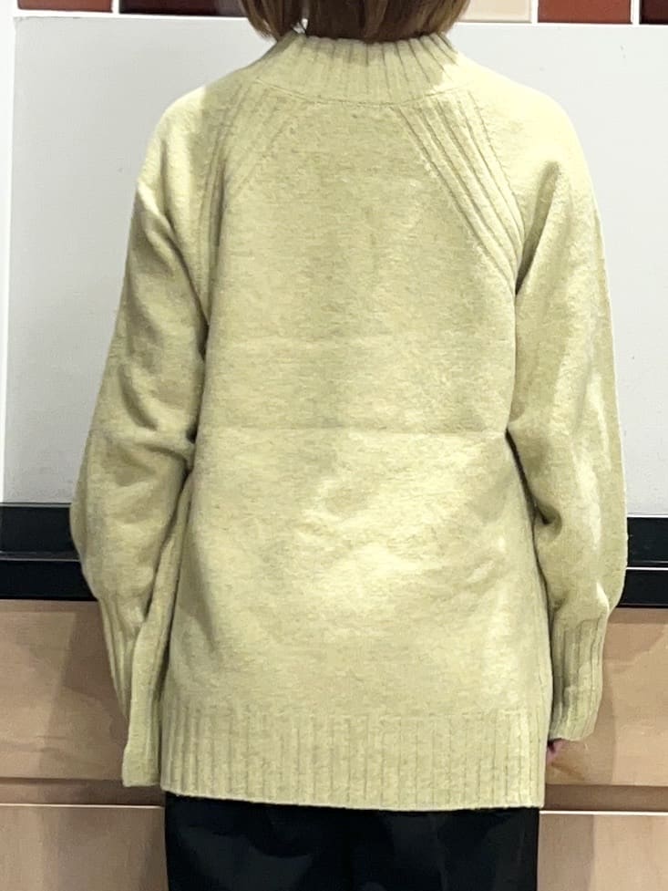 かのさんの「THE SHOP TK｜【ぎゅっとされているような暖かさ】撥水中綿ブルゾン」を使ったコーディネート