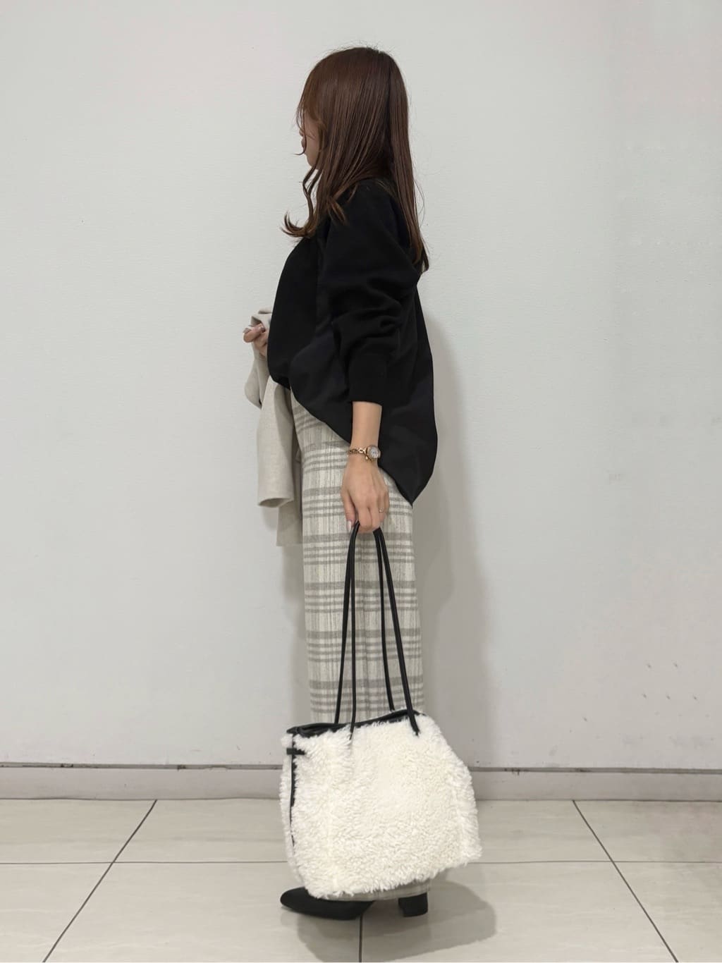 kahoさんの「INDIVI｜【褒められパンツ／ウール混】ウォームウール ワイドパンツ」を使ったコーディネート