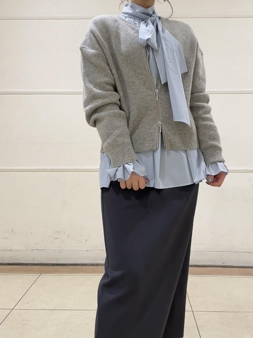 watanabeさんの「UNTITLED｜◆【セレモニー/華やか】2WAYボウタイブラウス」を使ったコーディネート