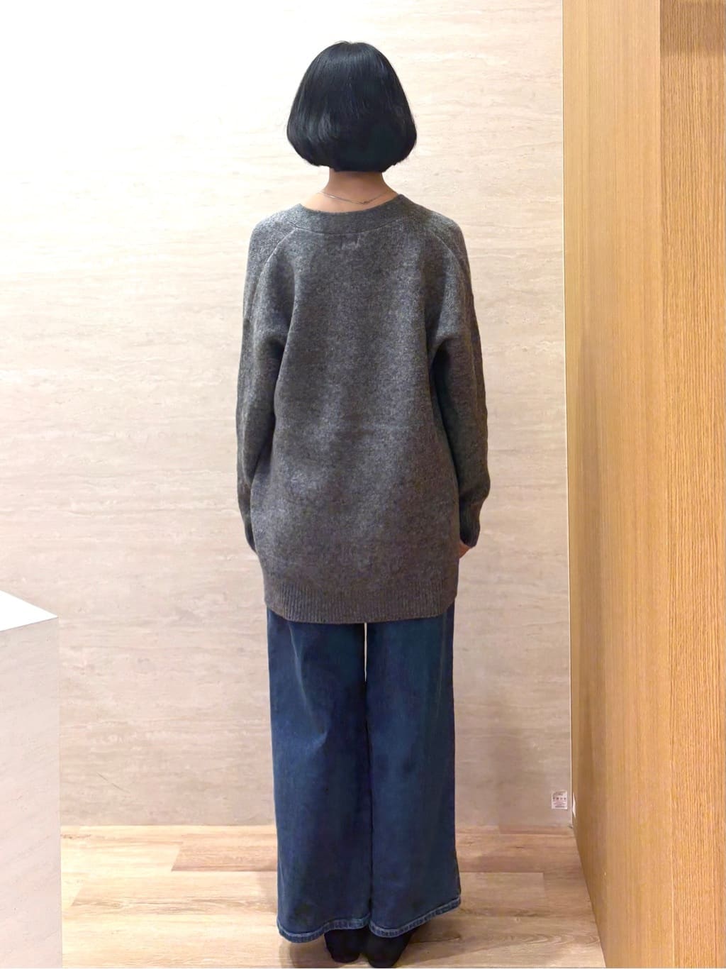 JIMAさんの「OPAQUE.CLIP｜Vネックニットカーディガン／セットアップ対応可【洗濯機OK】」を使ったコーディネート